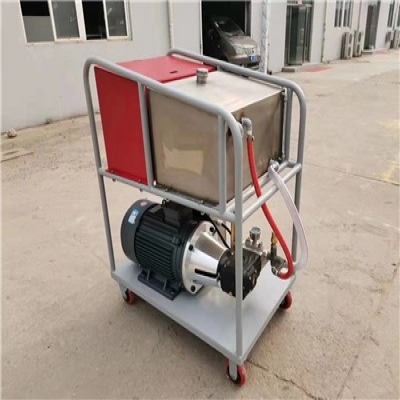 客戶定制：帶水箱沙箱高壓清洗機